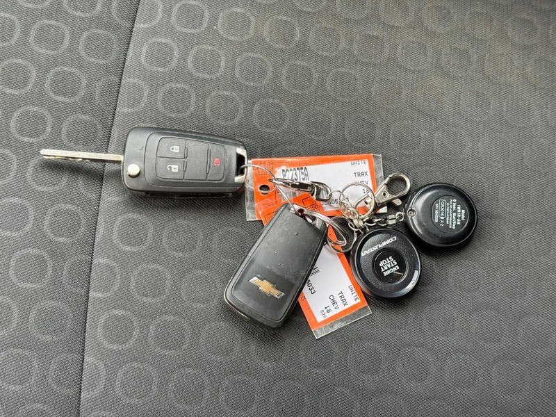 Chevrolet Trax Vehicle Full-screen Gallery Image 25