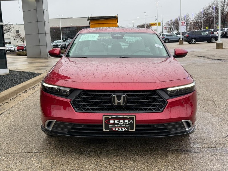 Honda Accord Hybrid Vehicle Full-screen Gallery Image 08