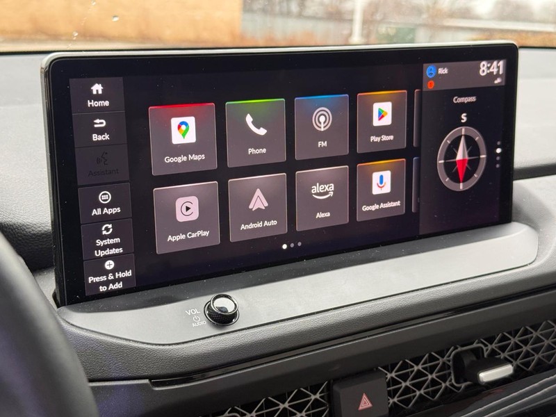 Honda Accord Hybrid Vehicle Full-screen Gallery Image 23