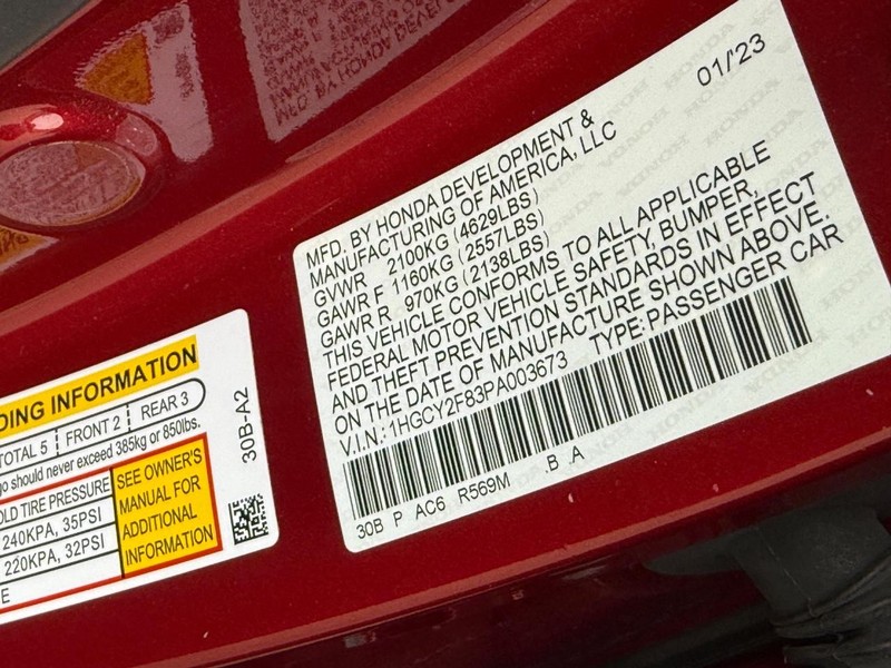 Honda Accord Hybrid Vehicle Full-screen Gallery Image 30