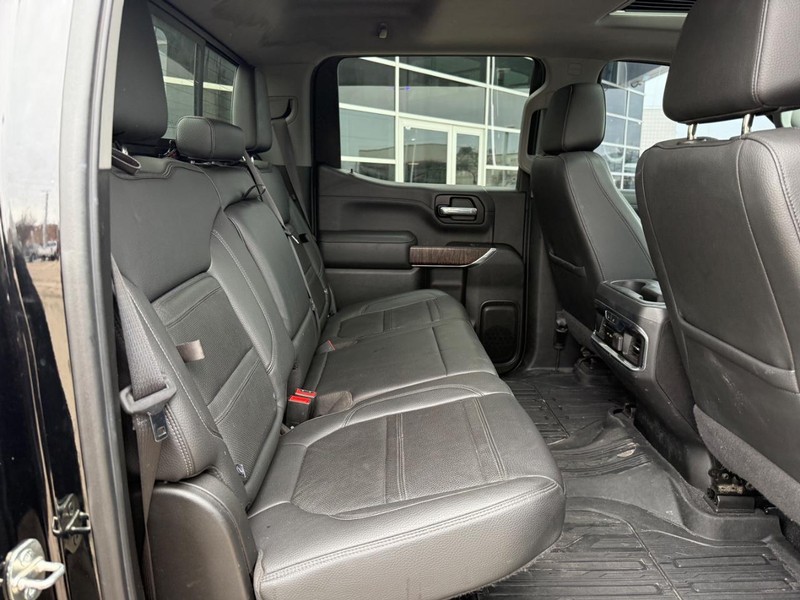 GMC Sierra 1500 Vehicle Full-screen Gallery Image 12