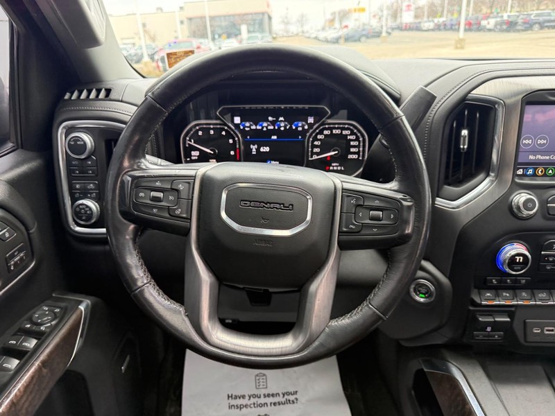 GMC Sierra 1500 Vehicle Full-screen Gallery Image 14