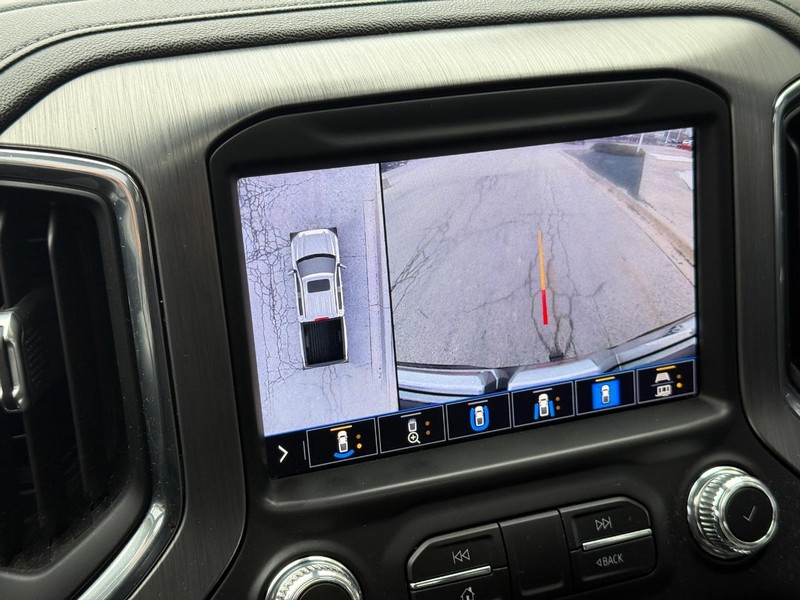 GMC Sierra 1500 Vehicle Full-screen Gallery Image 24