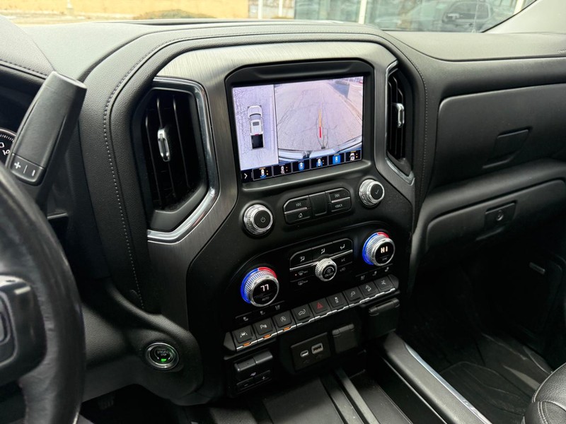 GMC Sierra 1500 Vehicle Full-screen Gallery Image 25