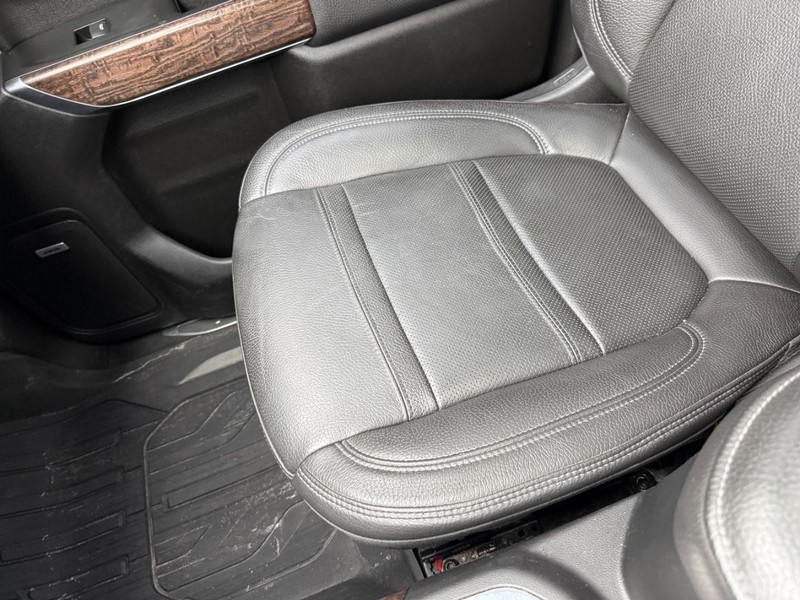 GMC Sierra 1500 Vehicle Full-screen Gallery Image 27