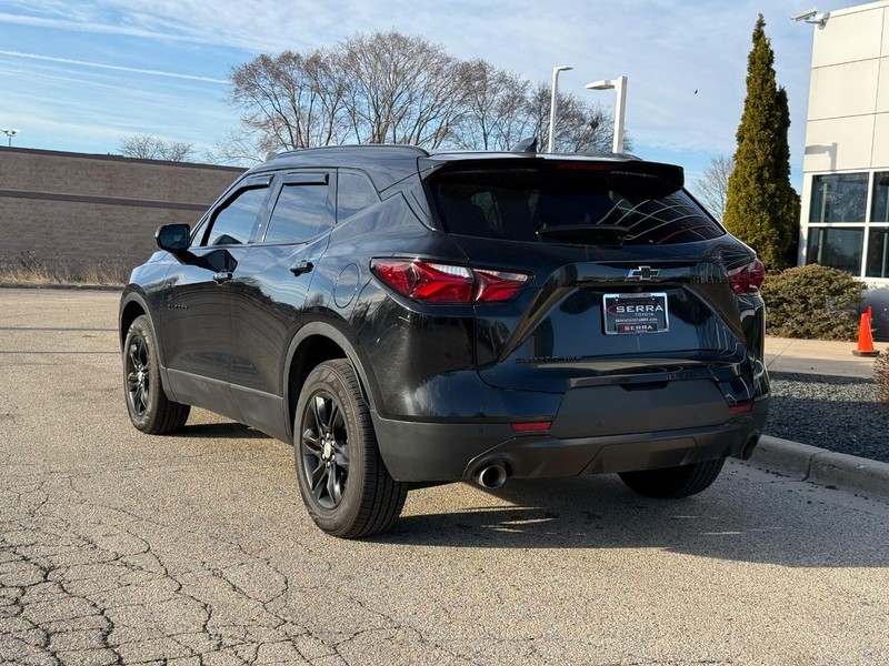 Chevrolet Blazer Vehicle Full-screen Gallery Image 05