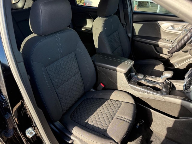 Chevrolet Blazer Vehicle Full-screen Gallery Image 11