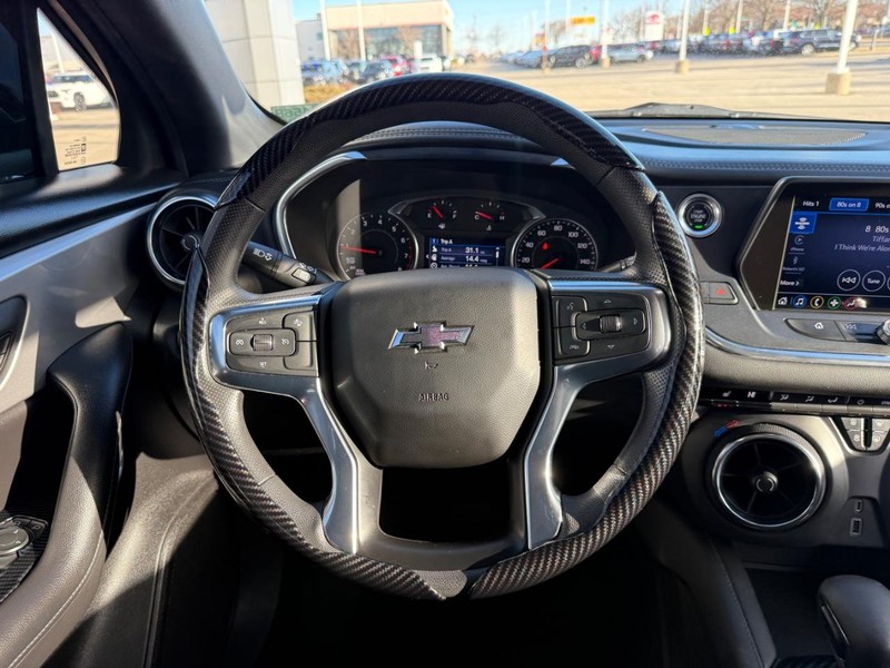 Chevrolet Blazer Vehicle Full-screen Gallery Image 14