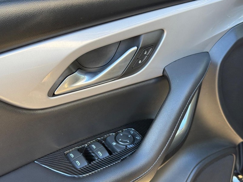 Chevrolet Blazer Vehicle Full-screen Gallery Image 18