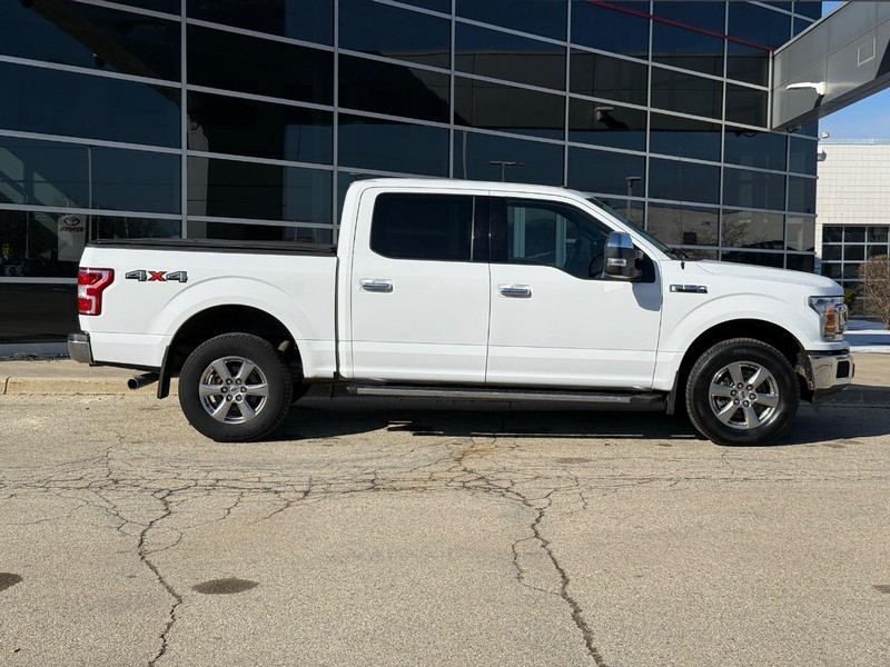 Ford F-150 Vehicle Full-screen Gallery Image 02