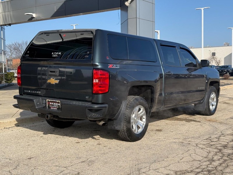 Chevrolet Silverado 1500 Vehicle Full-screen Gallery Image 03