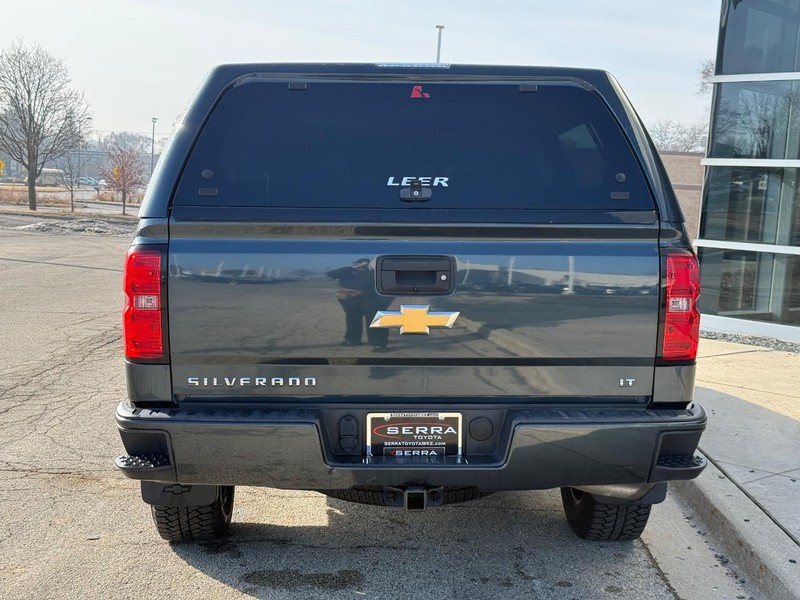 Chevrolet Silverado 1500 Vehicle Full-screen Gallery Image 04