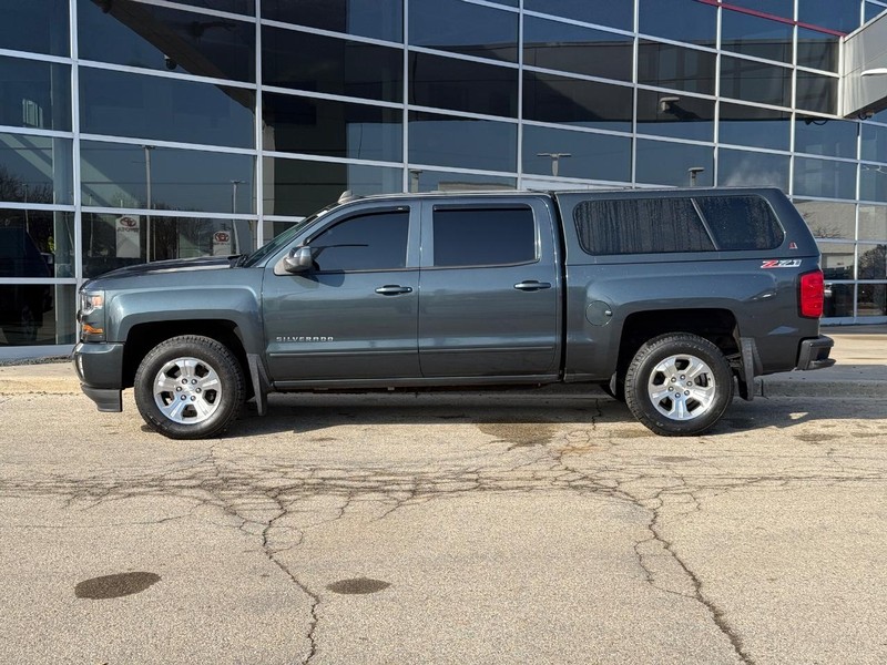 Chevrolet Silverado 1500 Vehicle Full-screen Gallery Image 06