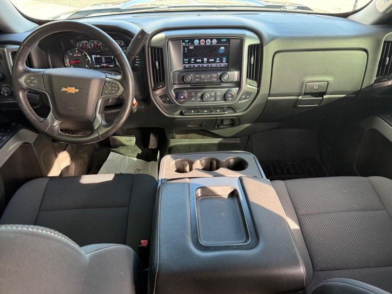 Chevrolet Silverado 1500 Vehicle Full-screen Gallery Image 13