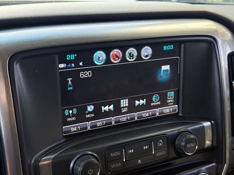 Chevrolet Silverado 1500 Vehicle Full-screen Gallery Image 23