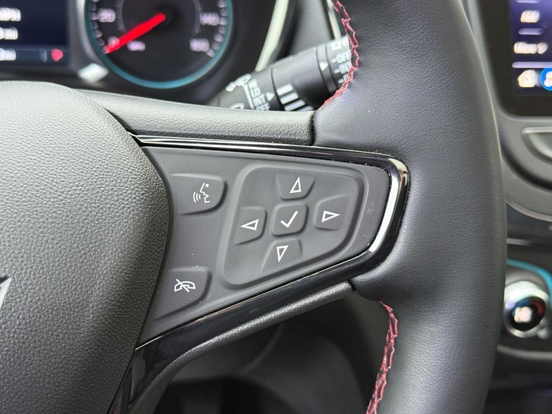 Chevrolet Equinox Vehicle Full-screen Gallery Image 21