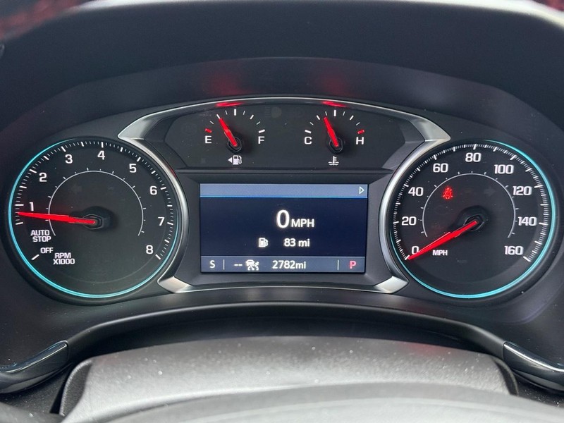 Chevrolet Equinox Vehicle Full-screen Gallery Image 22