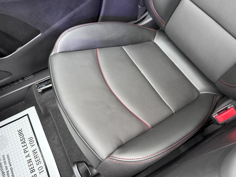 Chevrolet Equinox Vehicle Full-screen Gallery Image 27