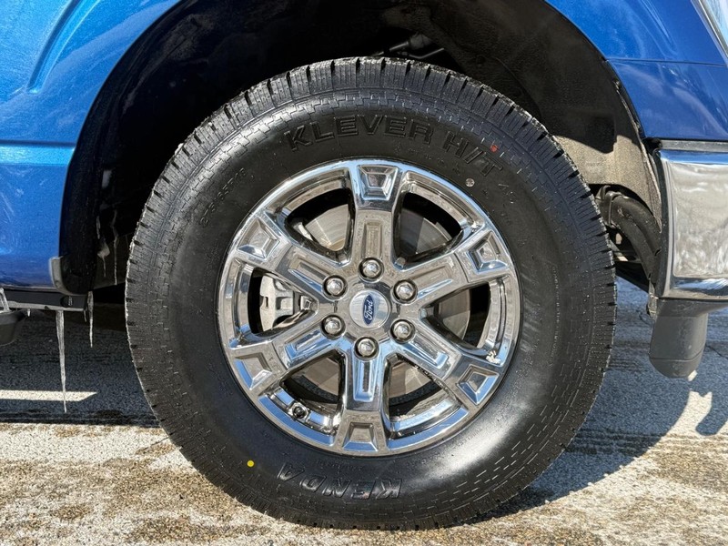 Ford F-150 Vehicle Full-screen Gallery Image 08