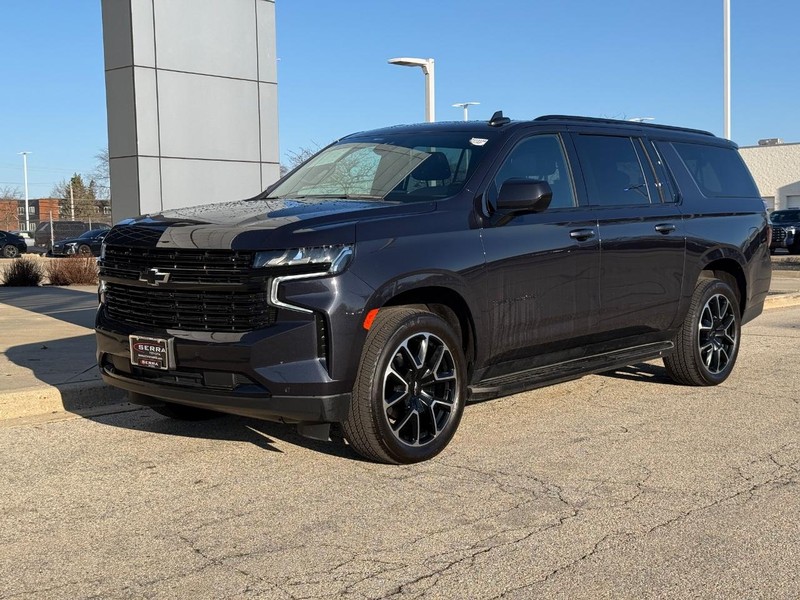 Chevrolet Suburban Vehicle Full-screen Gallery Image 07