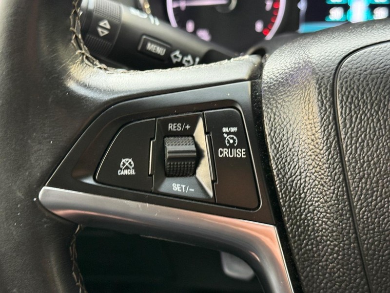 Buick Encore Vehicle Full-screen Gallery Image 20