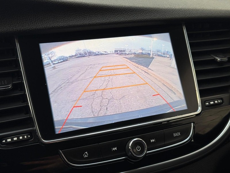 Buick Encore Vehicle Full-screen Gallery Image 24