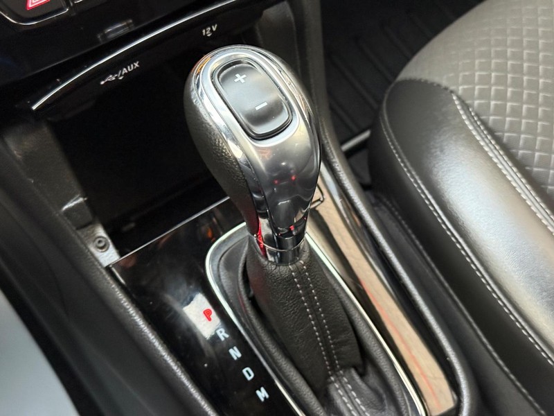 Buick Encore Vehicle Full-screen Gallery Image 26