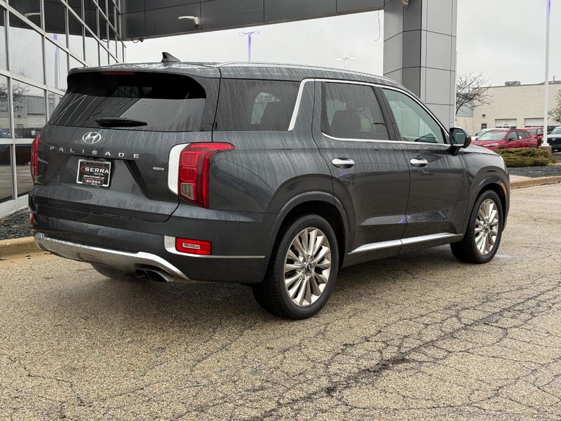 Hyundai Palisade Vehicle Full-screen Gallery Image 03
