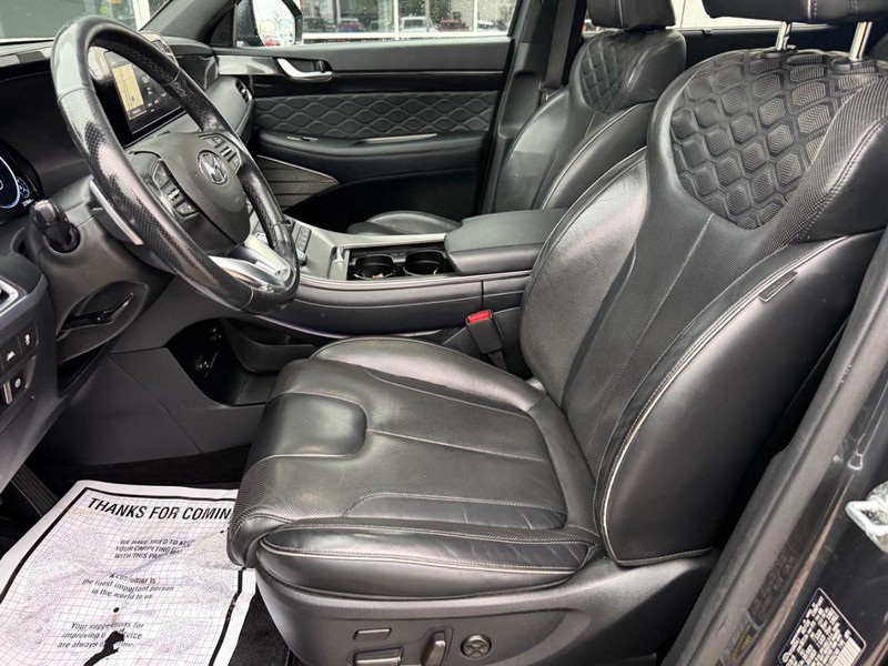 Hyundai Palisade Vehicle Full-screen Gallery Image 17