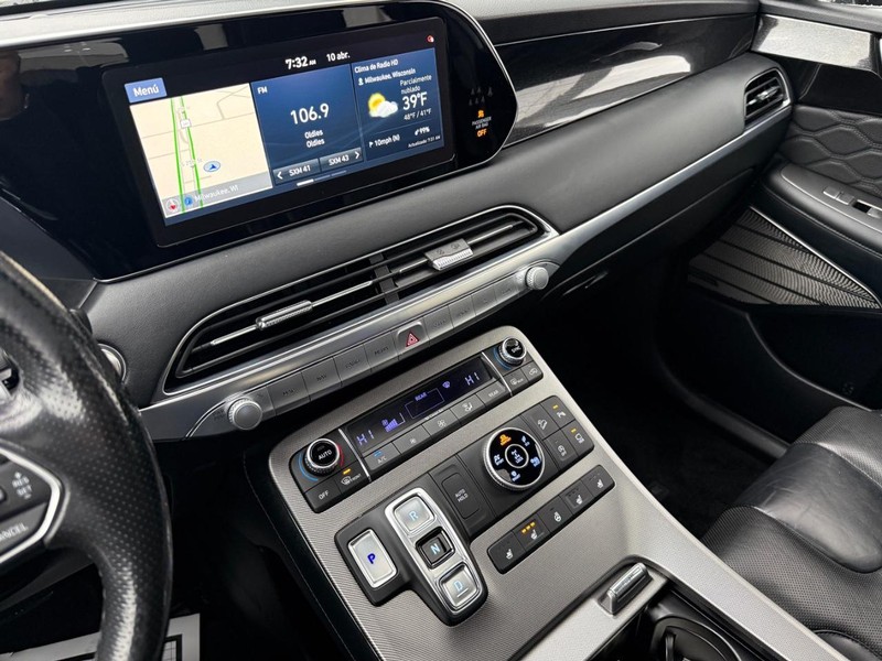 Hyundai Palisade Vehicle Full-screen Gallery Image 26