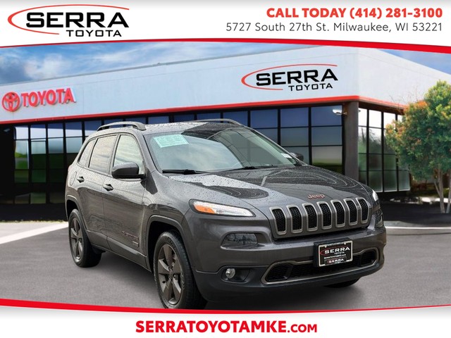 Milwaukee WI 2017 Jeep Cherokee more details - jeep cherokee