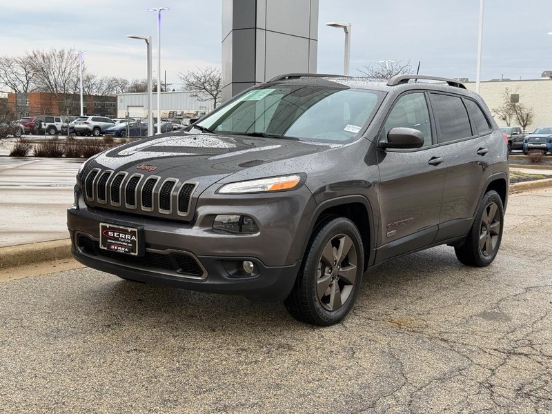 Jeep Cherokee Vehicle Full-screen Gallery Image 07