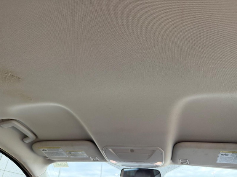 Ford Escape Vehicle Full-screen Gallery Image 15