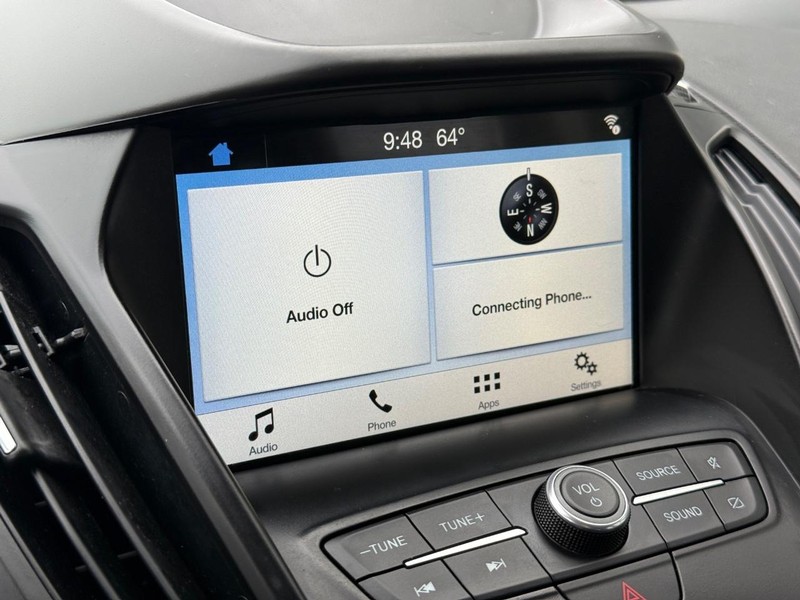 Ford Escape Vehicle Full-screen Gallery Image 23