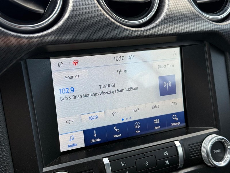 Ford Mustang Vehicle Full-screen Gallery Image 20