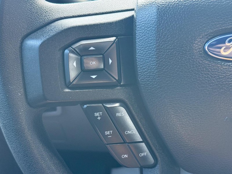 Ford F-150 Vehicle Full-screen Gallery Image 20