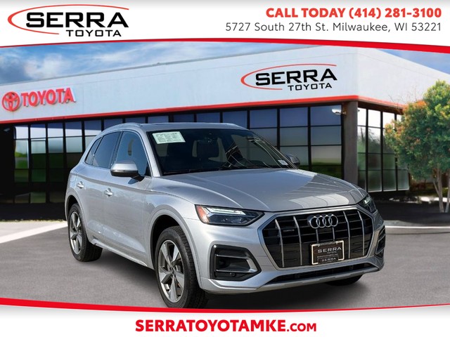 Milwaukee WI 2022 Audi Q5 more details - audi q5