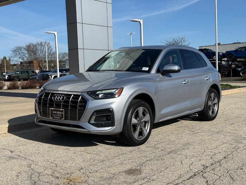 Audi Q5 Vehicle Full-screen Gallery Image 07