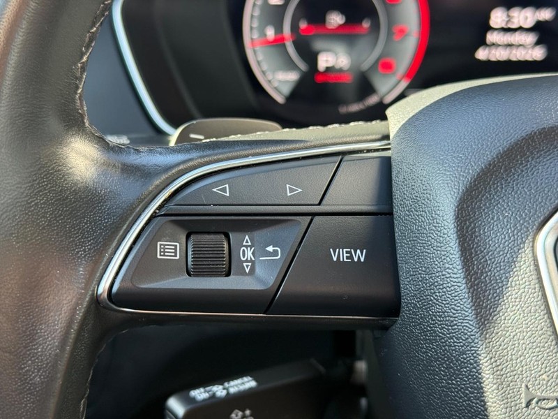Audi Q5 Vehicle Full-screen Gallery Image 20