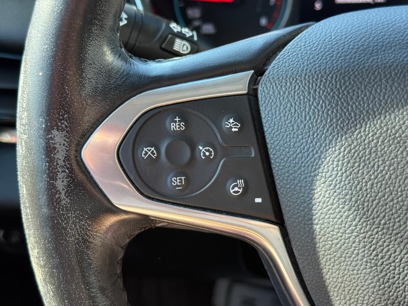 Chevrolet Traverse Vehicle Full-screen Gallery Image 21