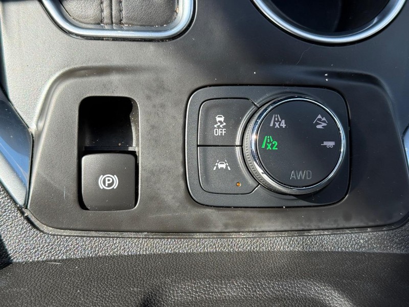Chevrolet Traverse Vehicle Full-screen Gallery Image 29