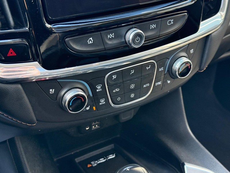 Chevrolet Traverse Vehicle Full-screen Gallery Image 30