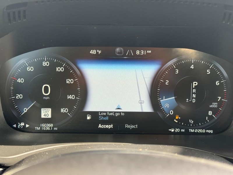 Volvo XC60 Vehicle Full-screen Gallery Image 21