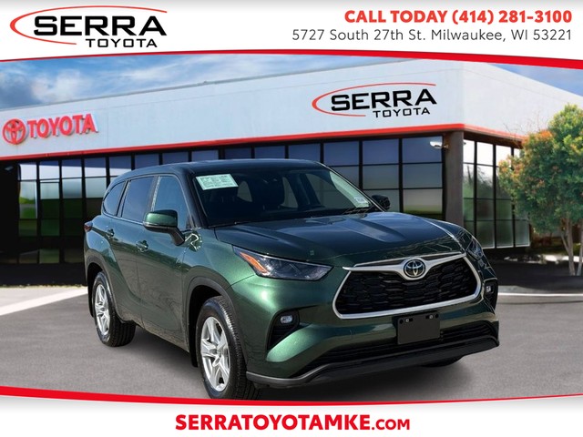 Milwaukee WI 2024 Toyota Highlander more details - toyota highlander