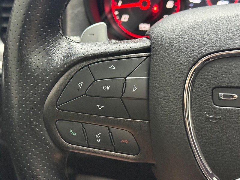 Dodge Charger Vehicle Full-screen Gallery Image 20