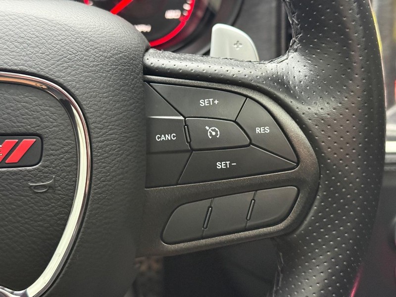 Dodge Charger Vehicle Full-screen Gallery Image 21