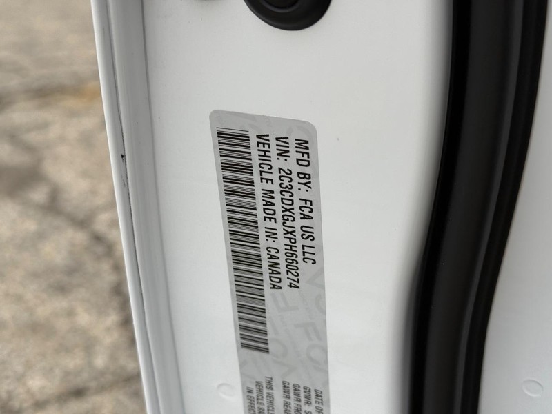 Dodge Charger Vehicle Full-screen Gallery Image 31