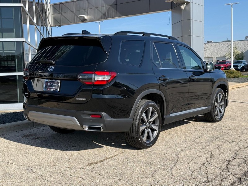 Honda Pilot Vehicle Full-screen Gallery Image 03