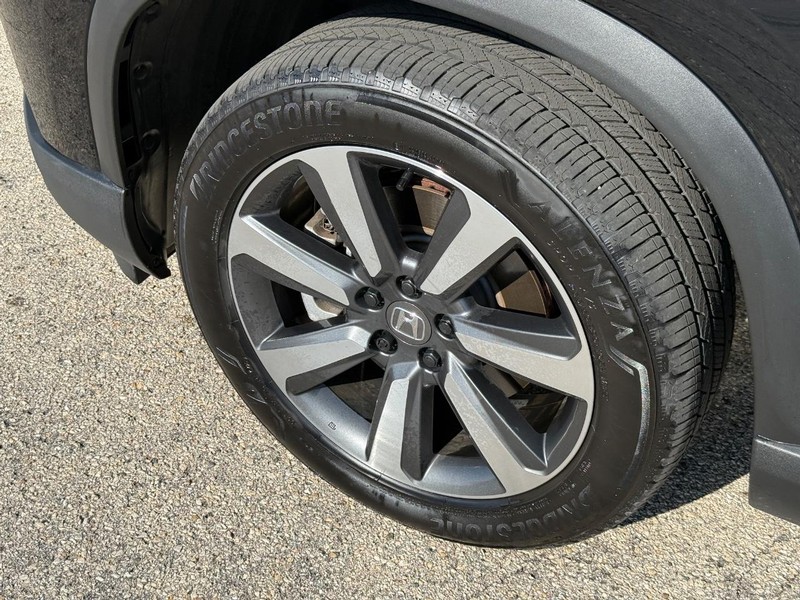 Honda Pilot Vehicle Full-screen Gallery Image 10