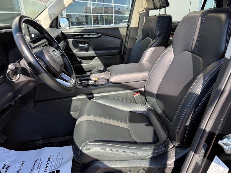 Honda Pilot Vehicle Full-screen Gallery Image 17